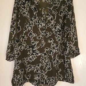 Chiffon top olive green, black and off white design